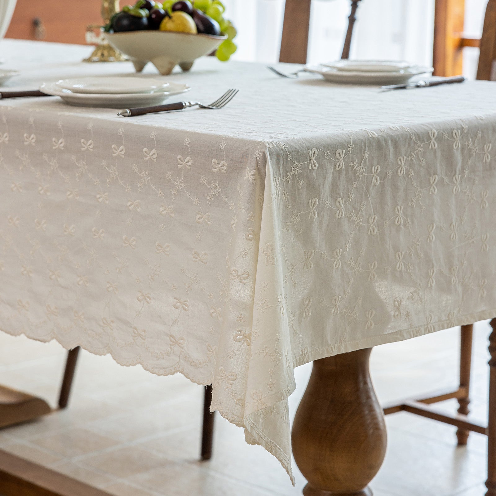 Pure Cotton Jacquard Tablecloth, Vintage French Style for Wedding, Party & Dessert Table – Fits Square & Round Tables