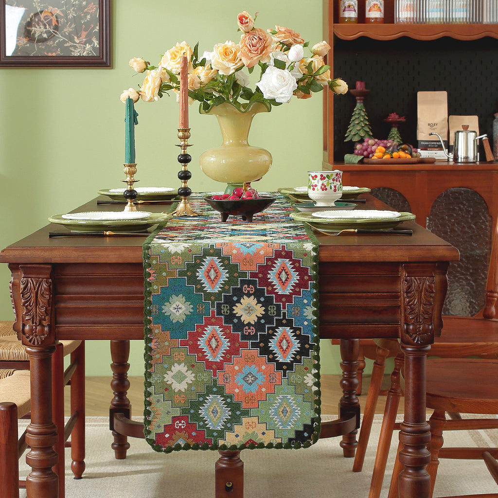 Jigsaw Puzzle Pattern Cotton-Linen Style Table Runner with Scalloped Edge