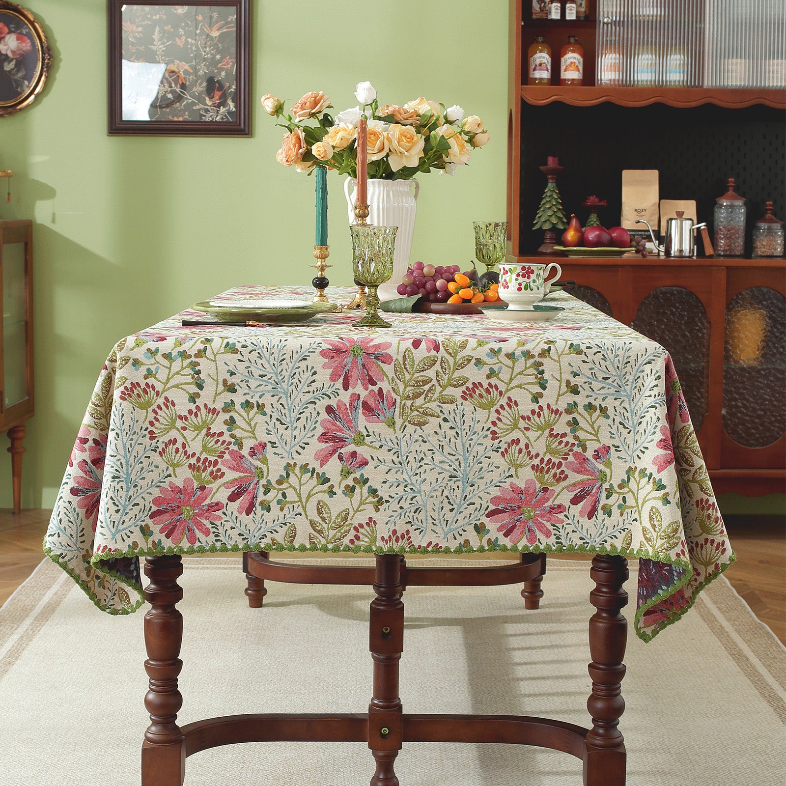 Linen-Style Shell Lace Tablecloth, Pastoral Design