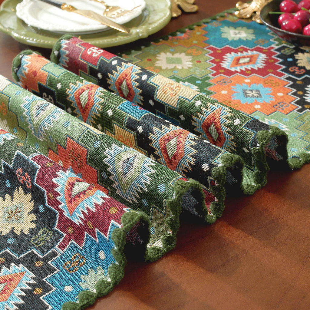 Jigsaw Puzzle Pattern Cotton-Linen Style Table Runner with Scalloped Edge