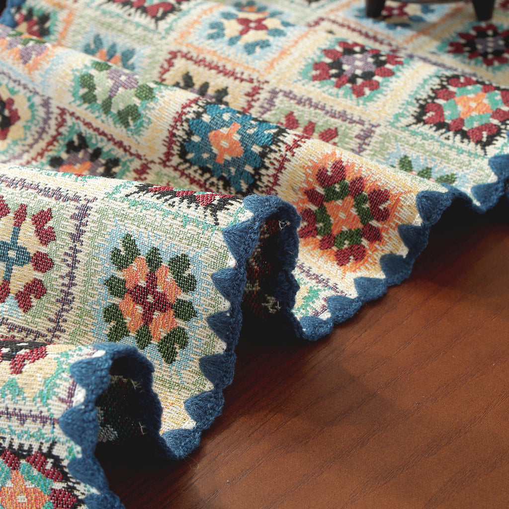 Blue Hook Flower Pattern Cotton-Linen Style Table Runner with Scalloped Edge