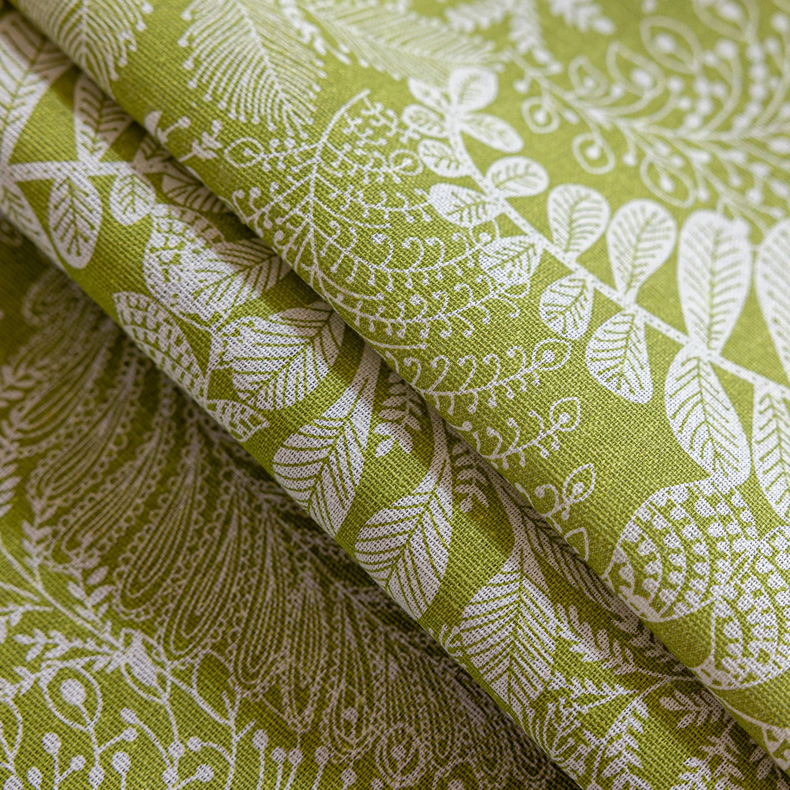 Duckweed Pattern Tablecloth