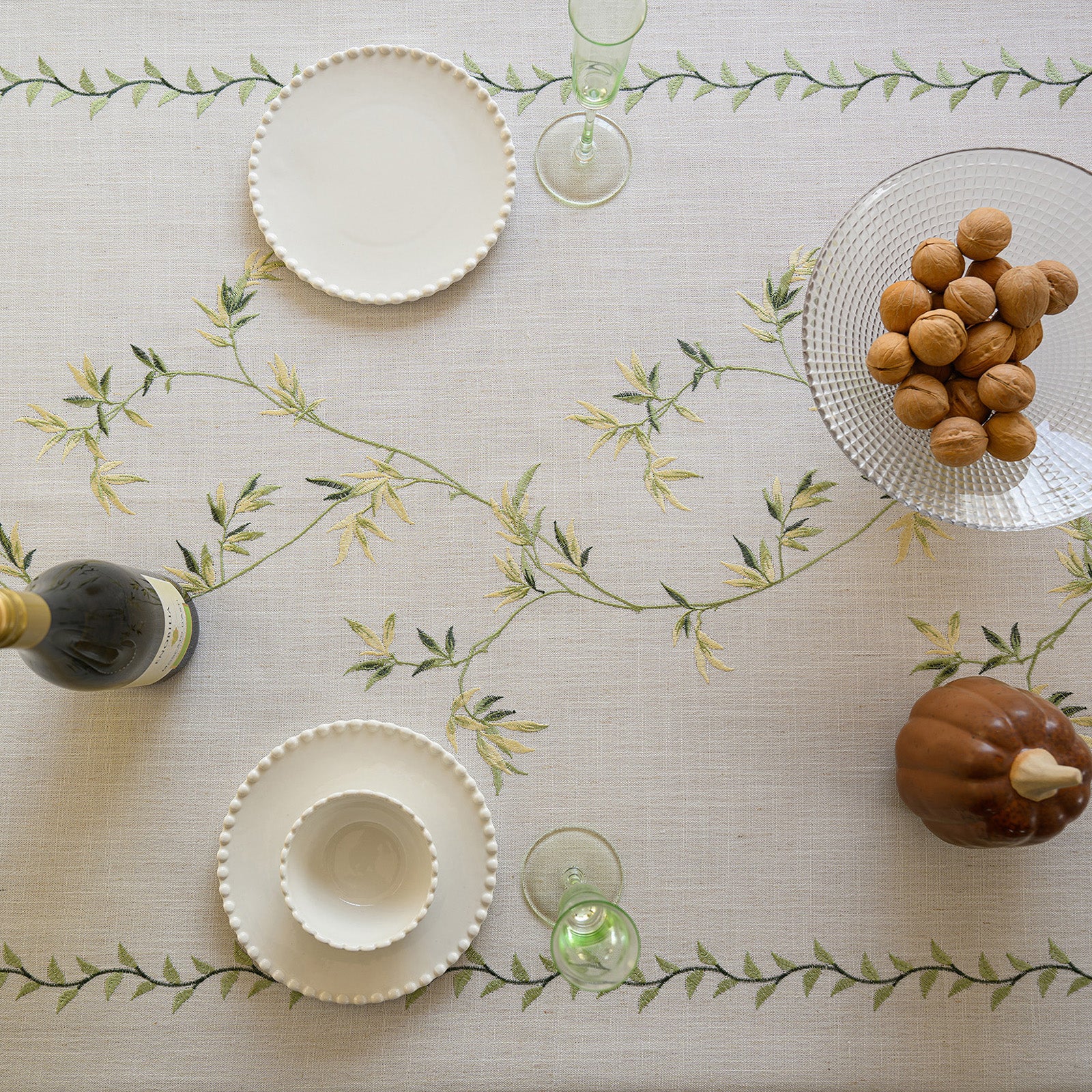 Linen-Like Waterproof Tablecloth with Bamboo Leaf Pattern — Breathable & Minimalist Design for Home Use, Fits Square, Round & Rectangular Tables