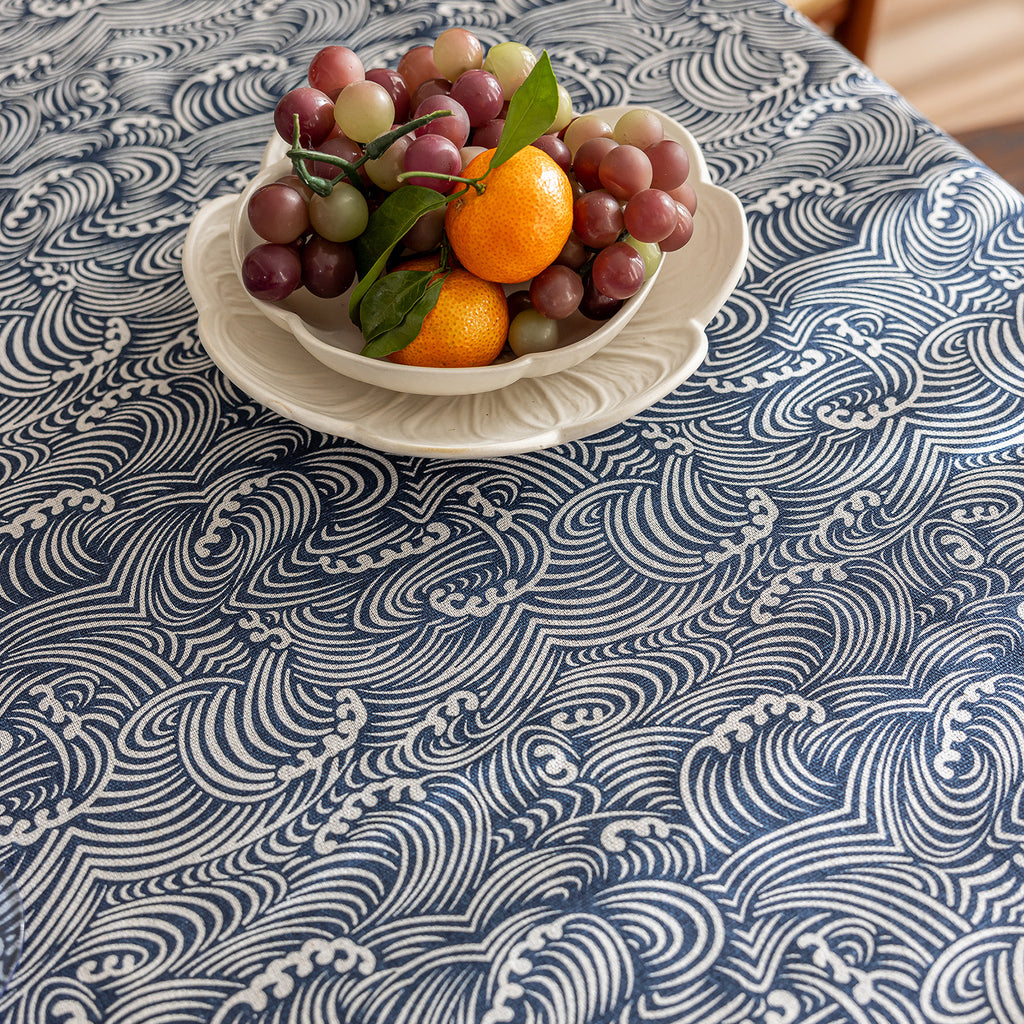 Wave Pattern Linen-Look Tablecloth with Tassels – Wrinkle-Resistant & Drapes Beautifully, Japanese Minimalist Dining Table Art