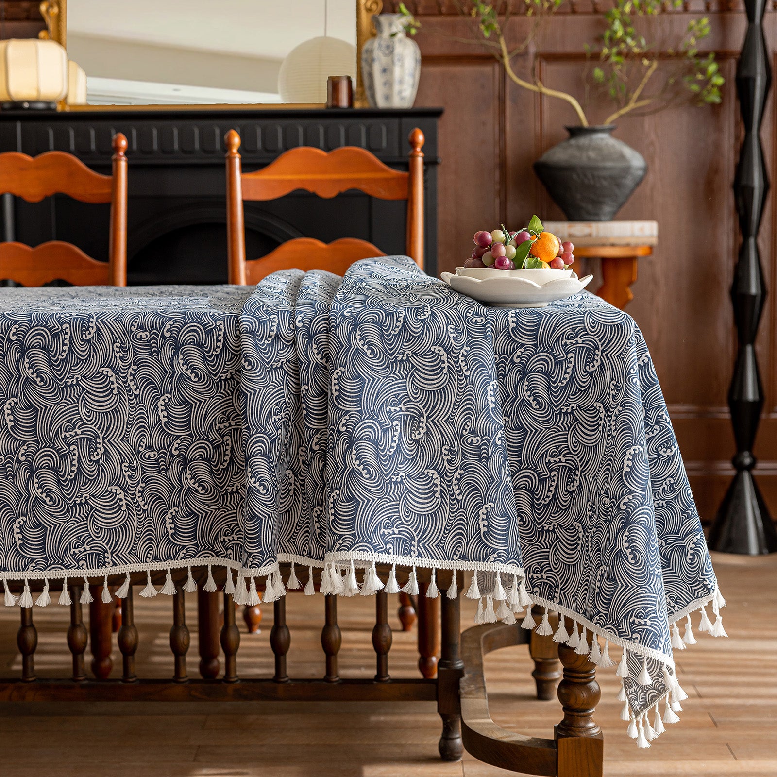 Wave Pattern Linen-Look Tablecloth with Tassels – Wrinkle-Resistant & Drapes Beautifully, Japanese Minimalist Dining Table Art