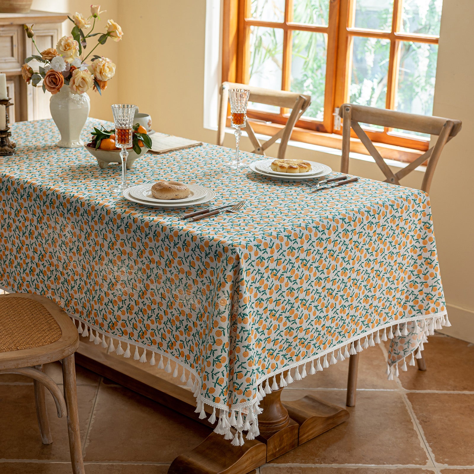 Little Orange Pattern Tablecloth with Tassel Fringe – French Pastoral Vintage Floral Decor for Dining Room, Balcony & Picnic