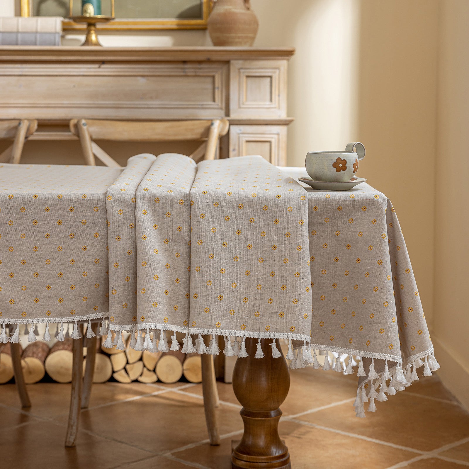 Little Chrysanthemum Pattern Tablecloth