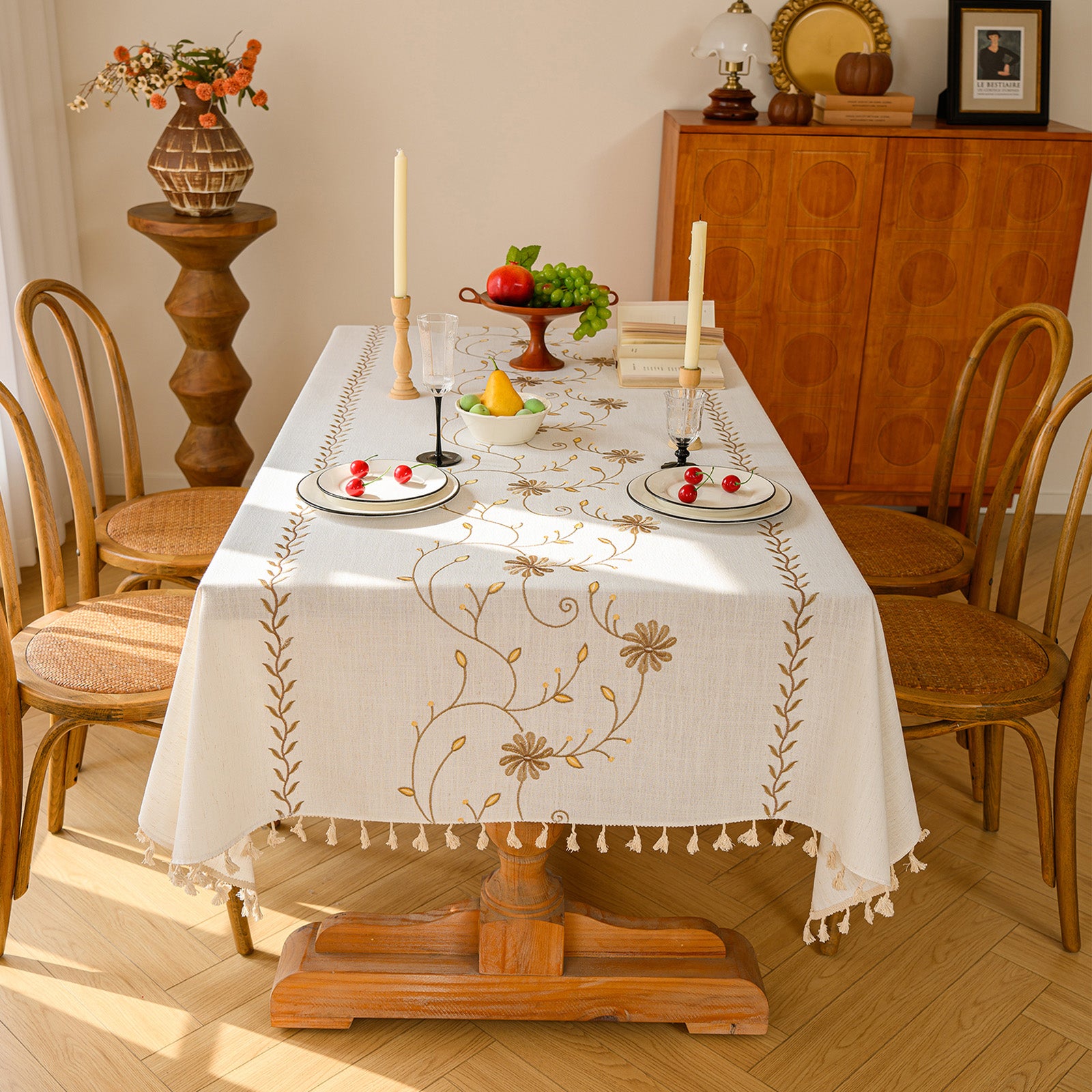 Linen-Like Waterproof Tablecloth with Chrysanthemum Pattern — Breathable & Minimalist Design for Home Use, Fits Square, Round & Rectangular Tables