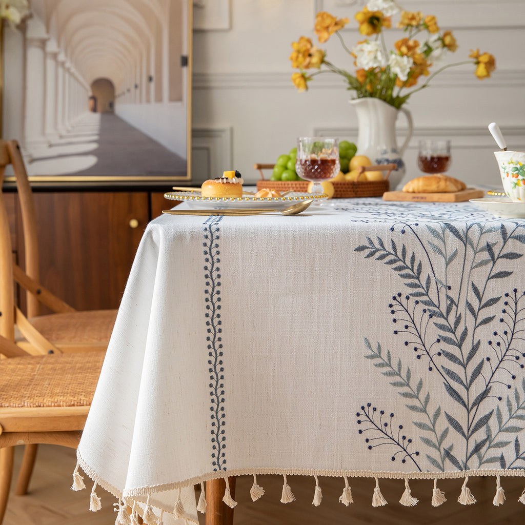 Linen-Like Waterproof Tablecloth with Fern Pattern — Breathable & Minimalist Design for Home Use, Fits Square, Round & Rectangular Tables