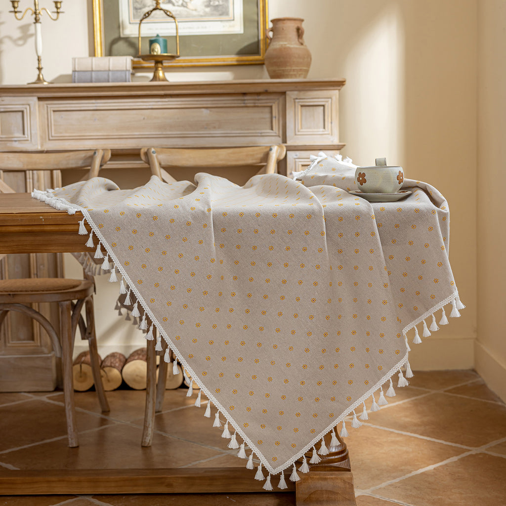 Little Chrysanthemum Pattern Tablecloth