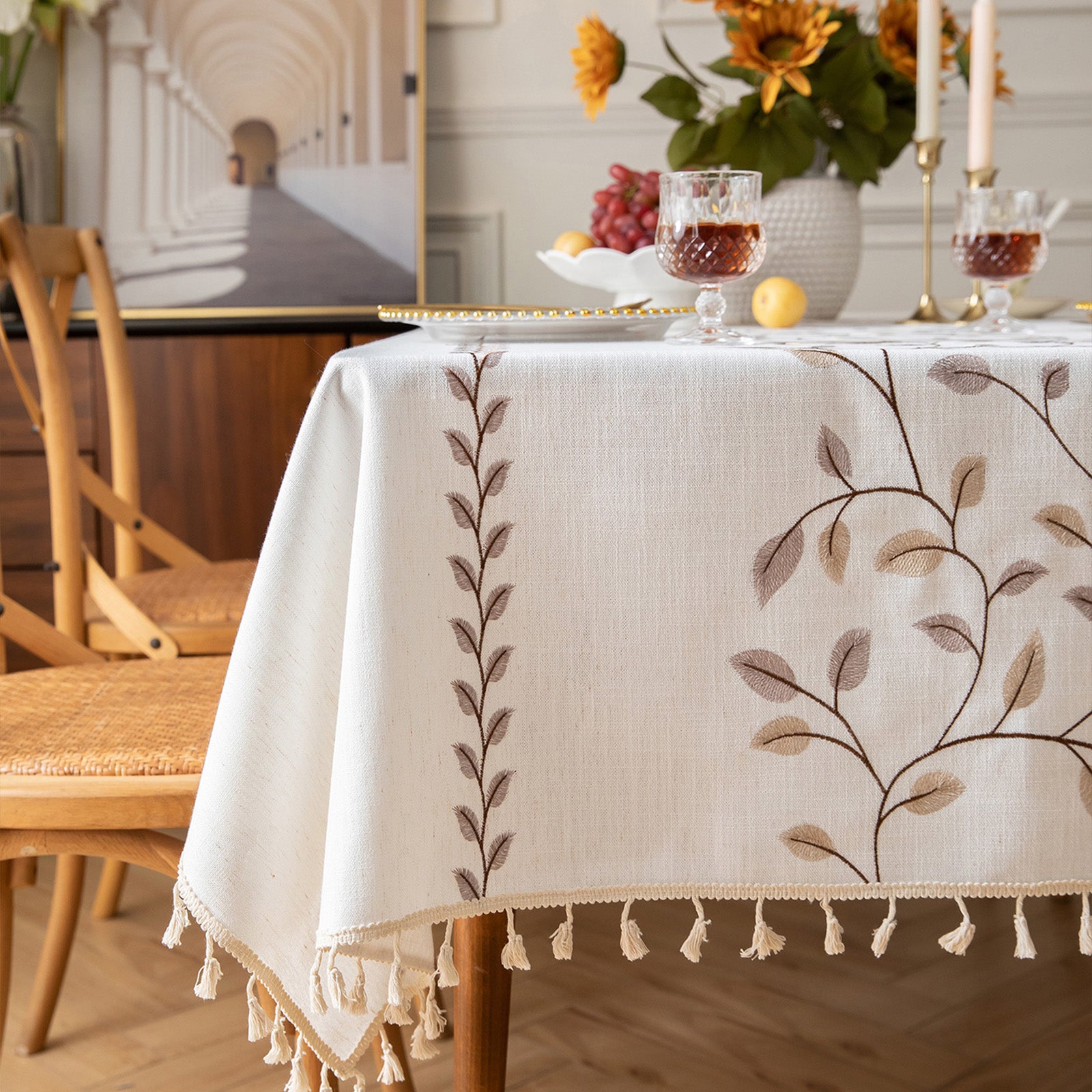 Linen-Like Waterproof Tablecloth with Vine Pattern — Breathable & Minimalist Design for Home Use, Fits Square, Round & Rectangular Tables