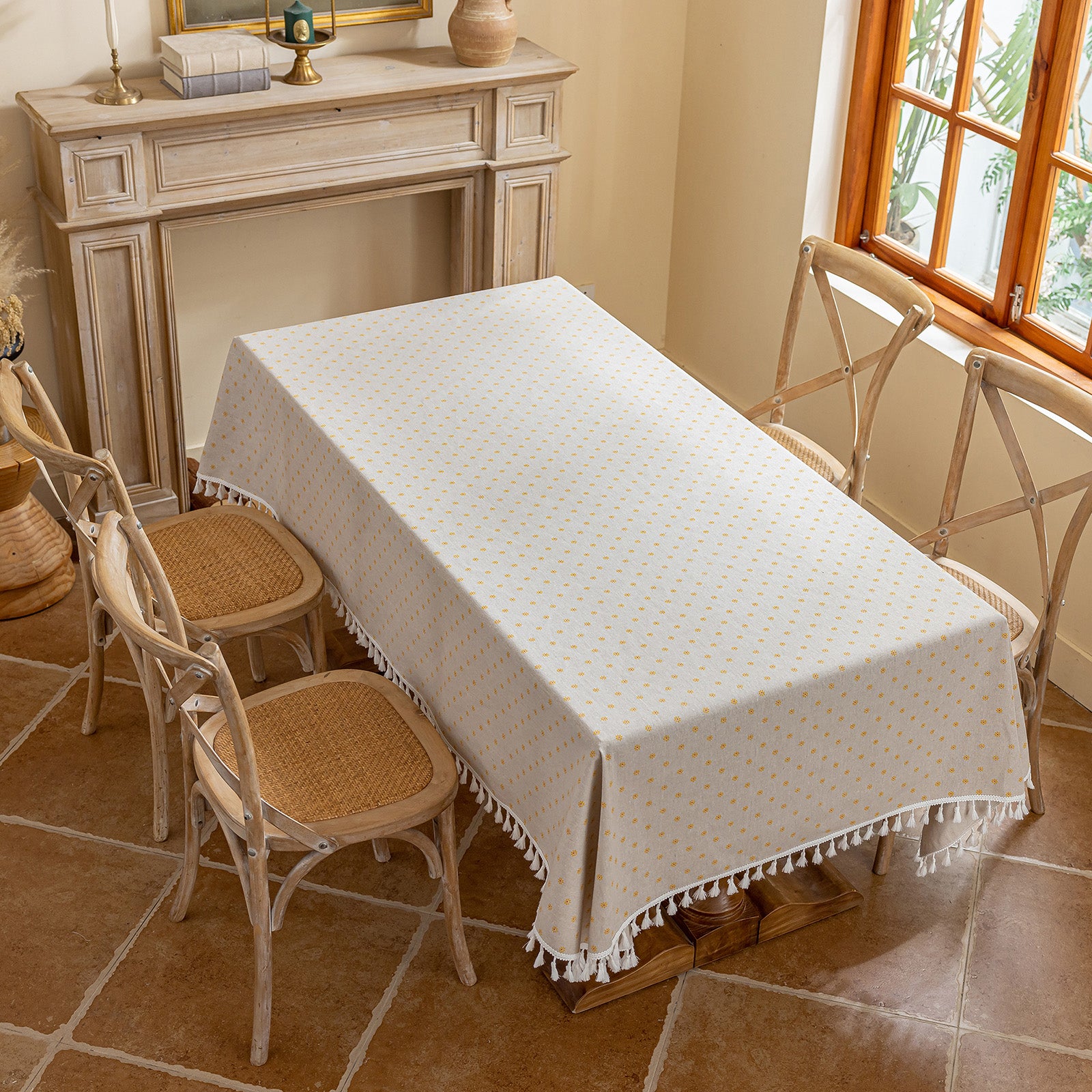 Little Chrysanthemum Pattern Tablecloth