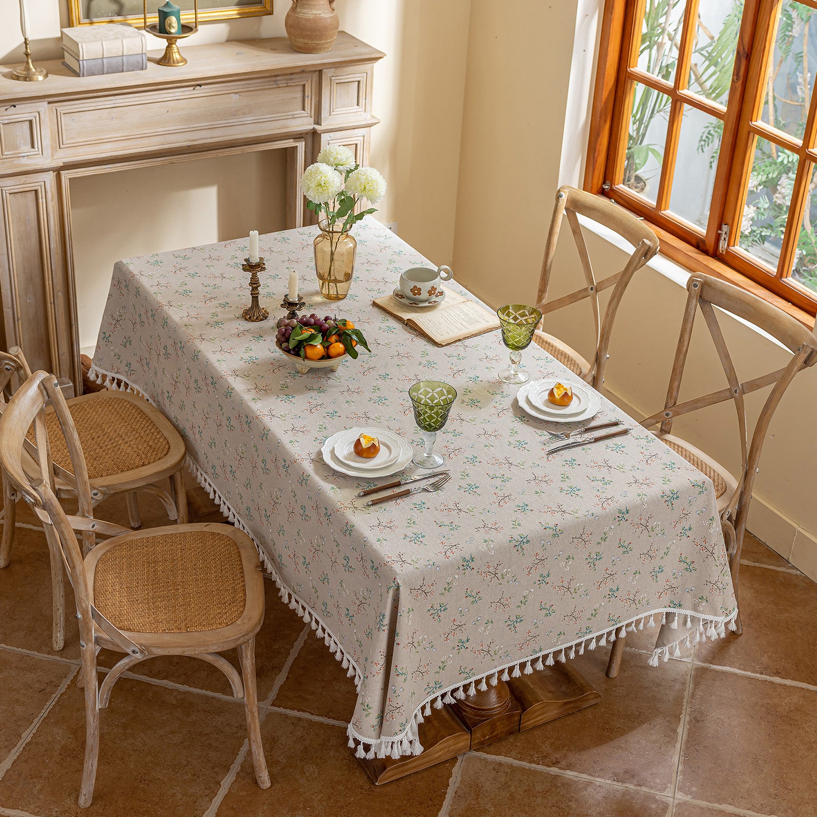 Little Twig Pattern Tablecloth with Tassel Fringe – French Pastoral Vintage Floral Decor for Dining Room, Balcony & Picnic