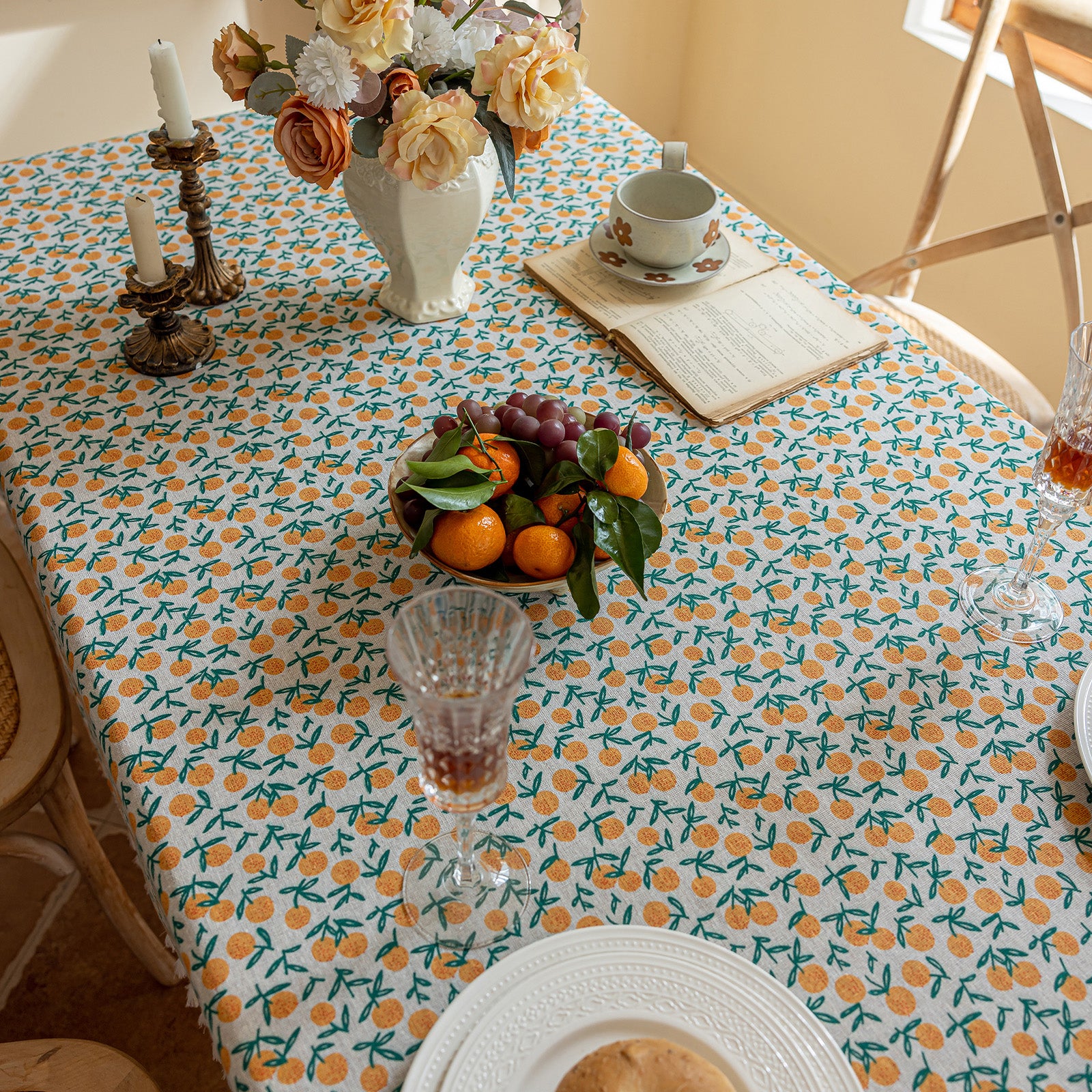 Little Orange Pattern Tablecloth with Tassel Fringe – French Pastoral Vintage Floral Decor for Dining Room, Balcony & Picnic