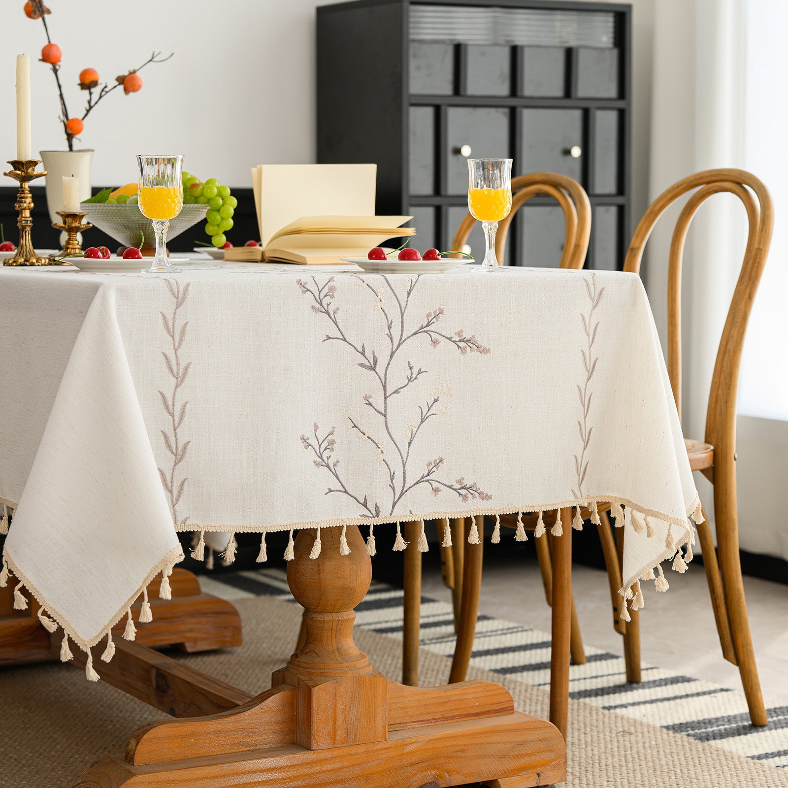 Linen-Like Waterproof Tablecloth with Lavender Pattern — Breathable & Minimalist Design for Home Use, Fits Square, Round & Rectangular Tables