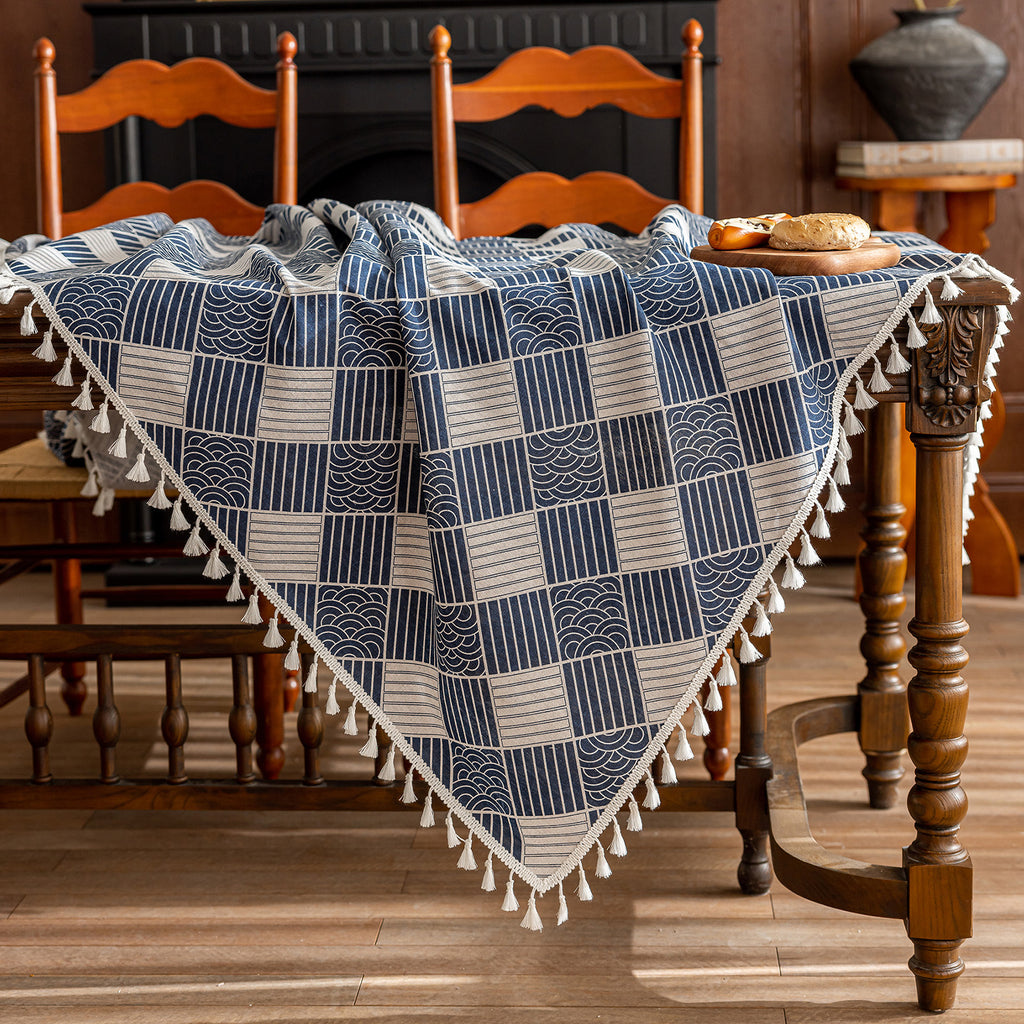 Checkered Pattern Linen-Look Tablecloth with Tassels – Wrinkle-Resistant & Drapes Beautifully, Japanese Minimalist Dining Table Art