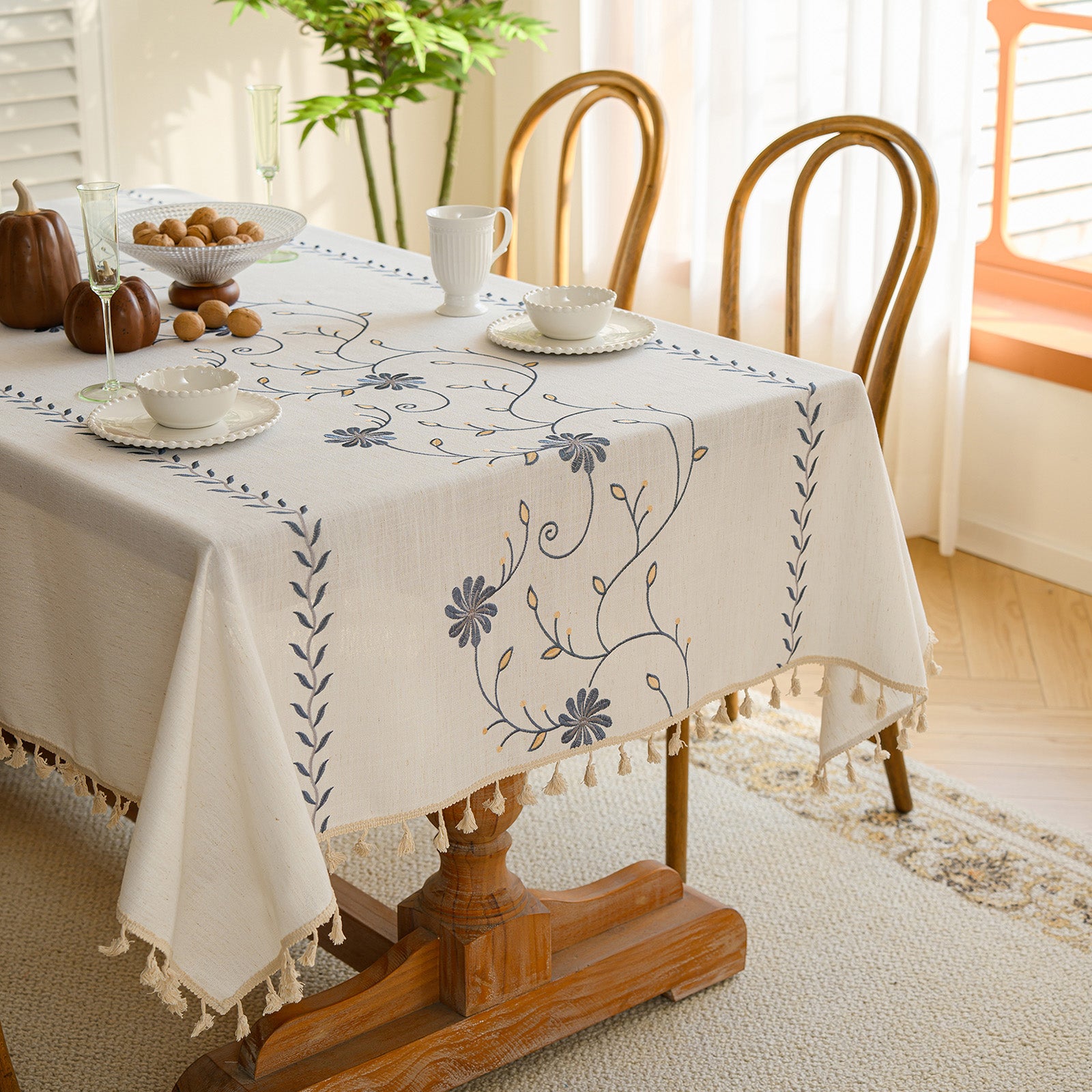 Linen-Like Waterproof Tablecloth with Chrysanthemum Pattern — Breathable & Minimalist Design for Home Use, Fits Square, Round & Rectangular Tables