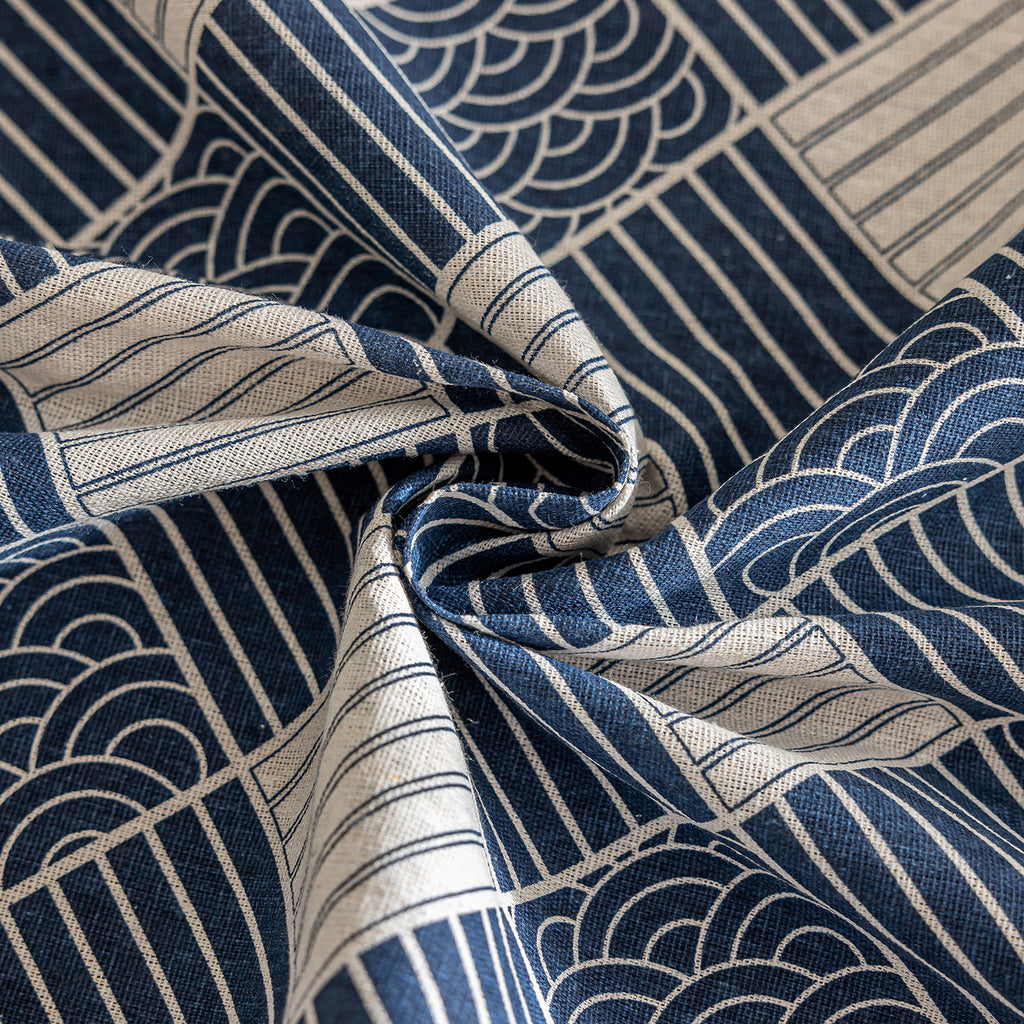 Checkered Pattern Linen-Look Tablecloth with Tassels – Wrinkle-Resistant & Drapes Beautifully, Japanese Minimalist Dining Table Art