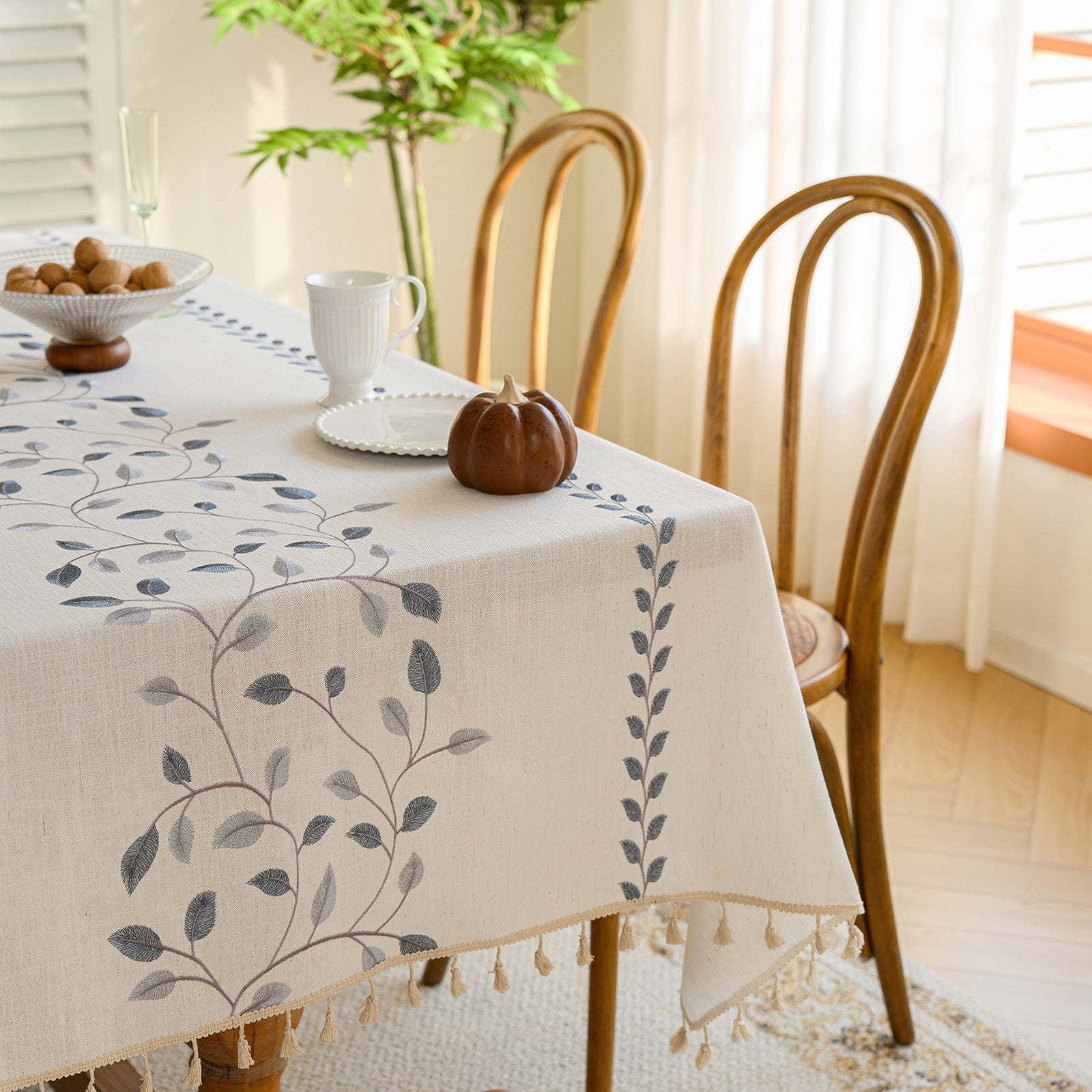 Linen-Like Waterproof Tablecloth with Vine Pattern — Breathable & Minimalist Design for Home Use, Fits Square, Round & Rectangular Tables