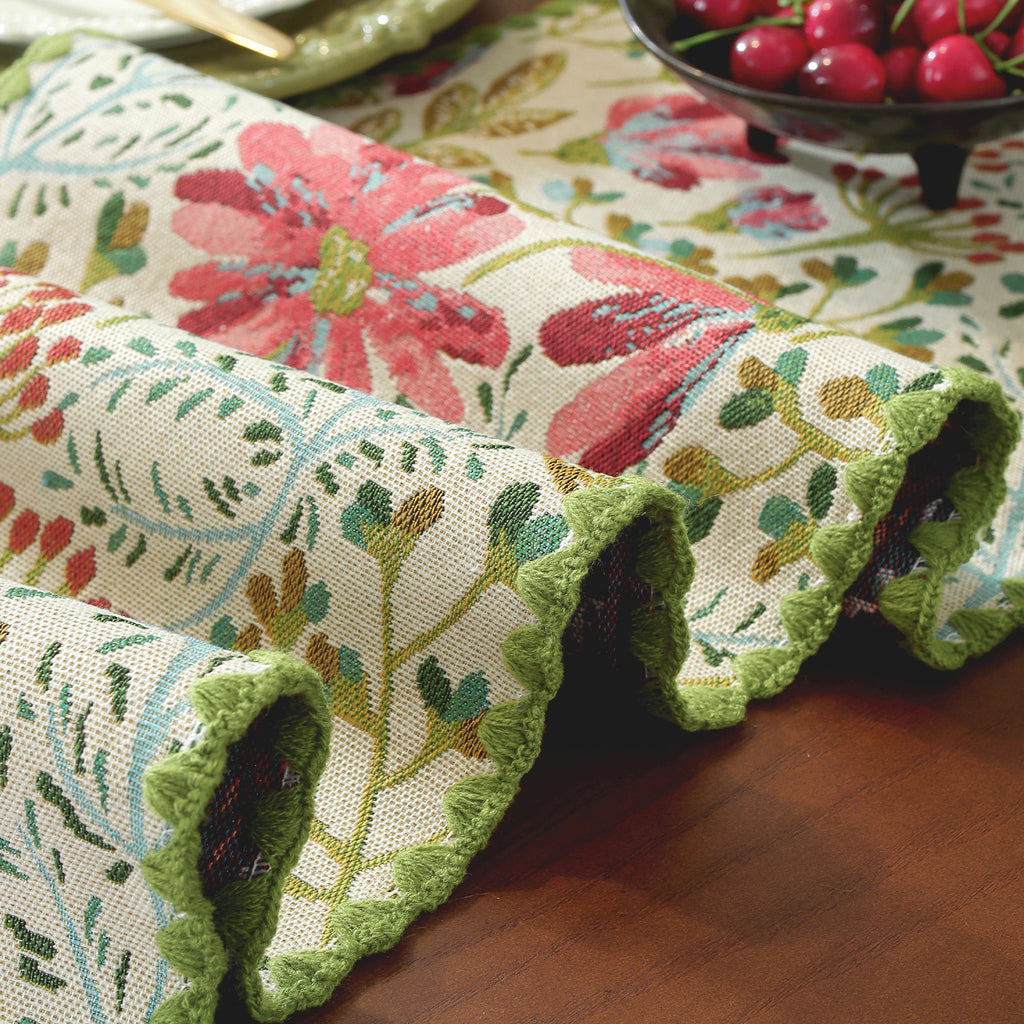 Linen-Style Shell Lace Table Runner, Pastoral Design
