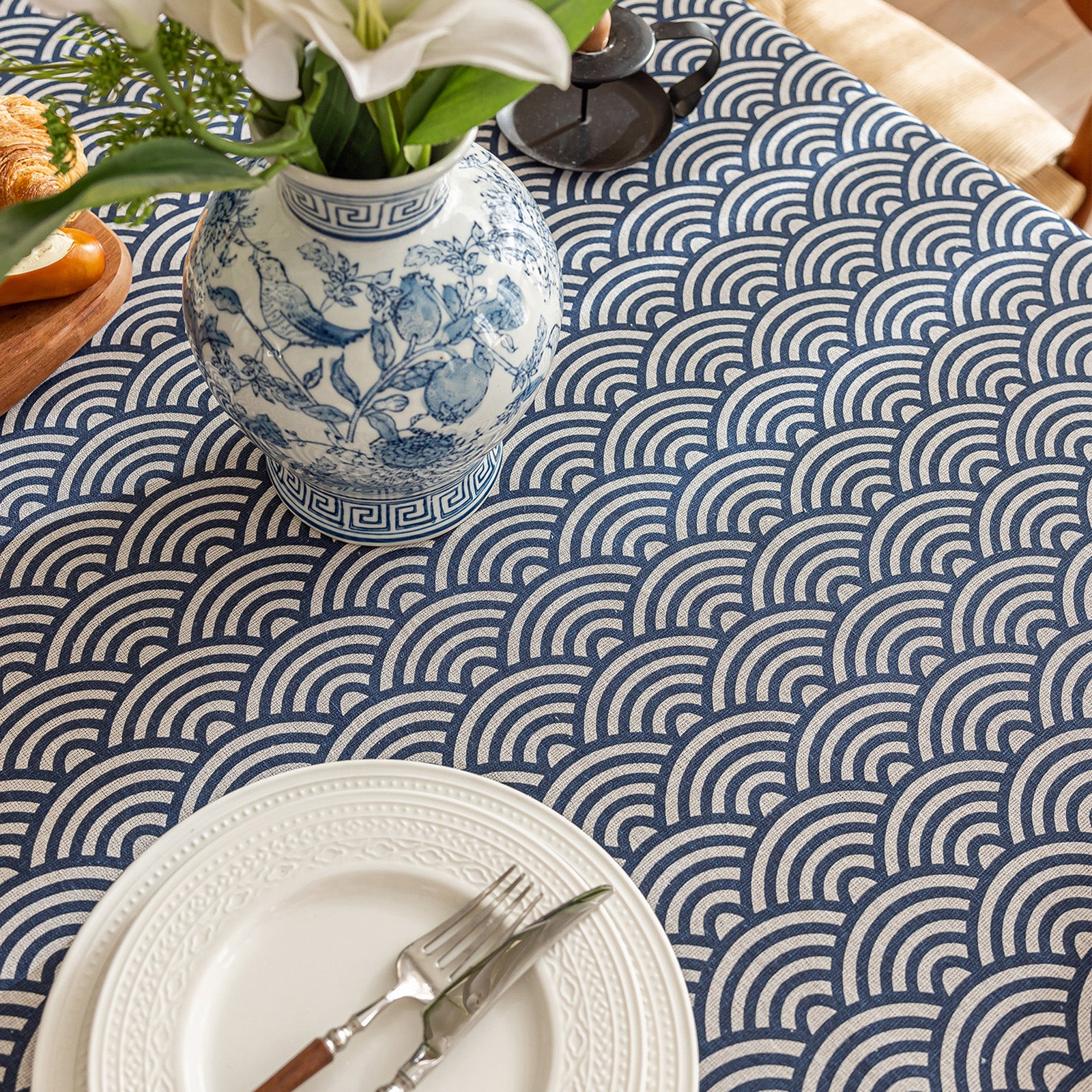 Scale Pattern Linen-Look Tablecloth with Tassels – Wrinkle-Resistant & Drapes Beautifully, Japanese Minimalist Dining Table Art