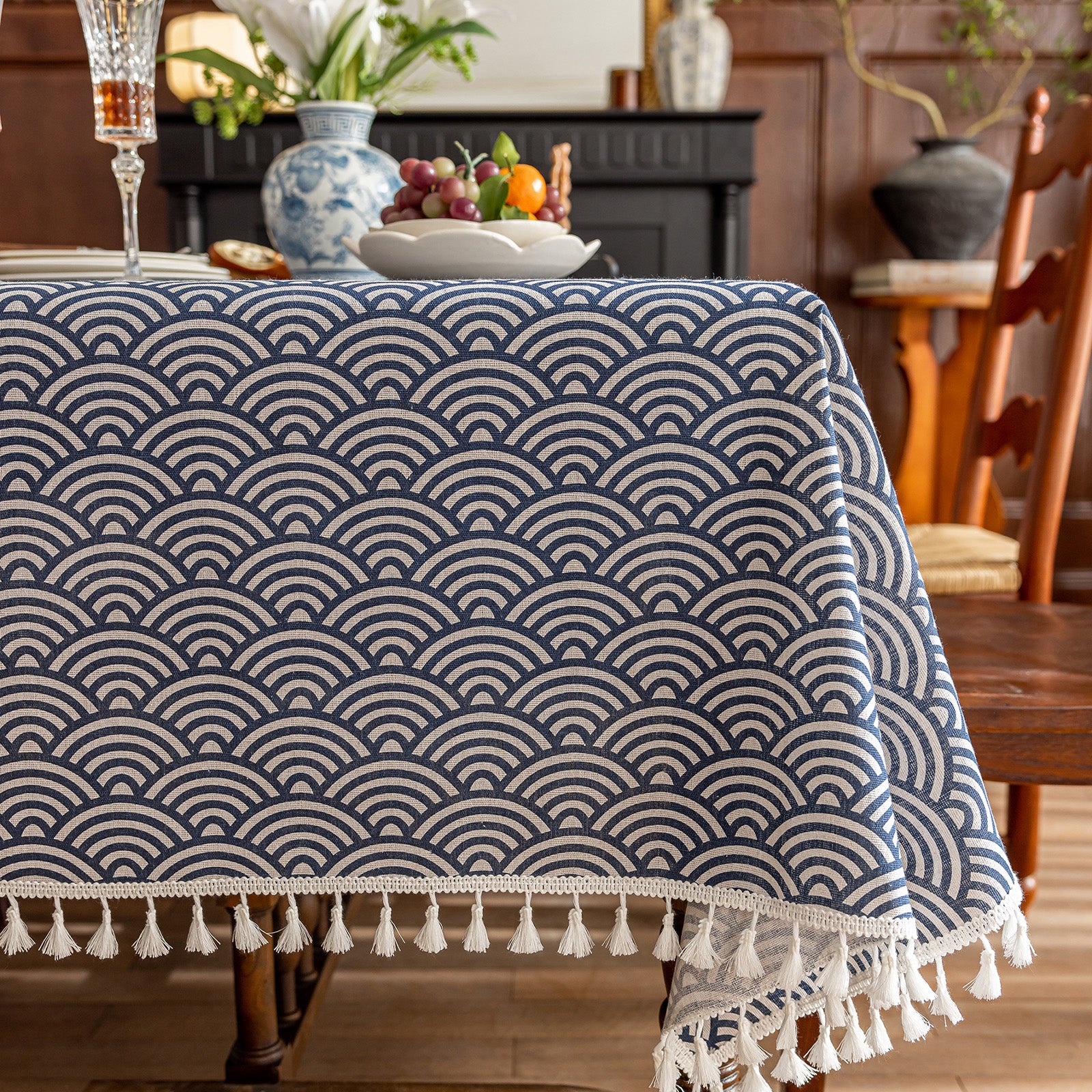 Scale Pattern Linen-Look Tablecloth with Tassels – Wrinkle-Resistant & Drapes Beautifully, Japanese Minimalist Dining Table Art