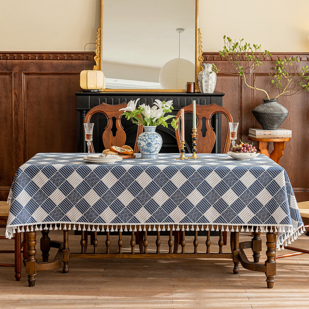 Checkered Pattern Linen-Look Tablecloth with Tassels – Wrinkle-Resistant & Drapes Beautifully, Japanese Minimalist Dining Table Art