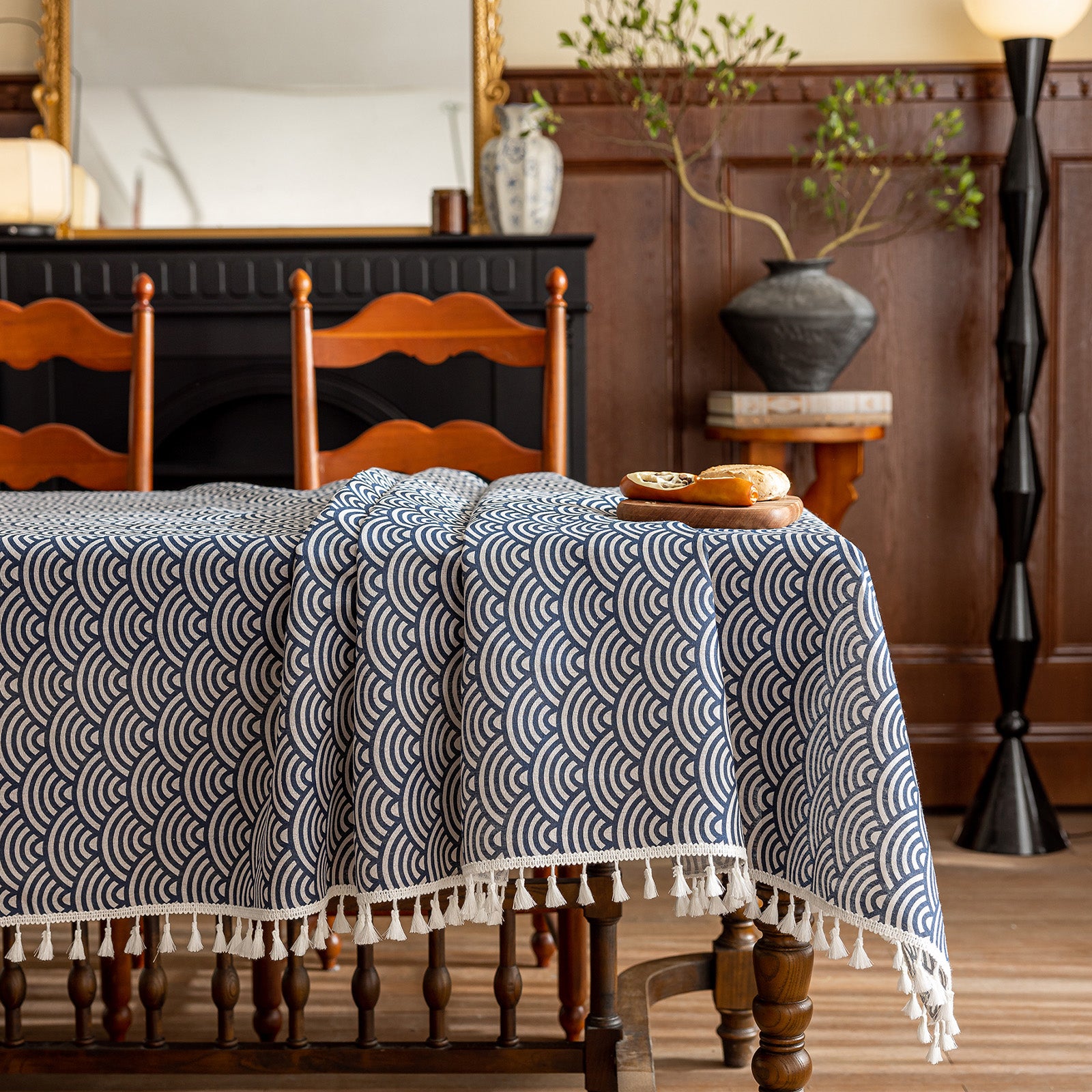 Scale Pattern Linen-Look Tablecloth with Tassels – Wrinkle-Resistant & Drapes Beautifully, Japanese Minimalist Dining Table Art