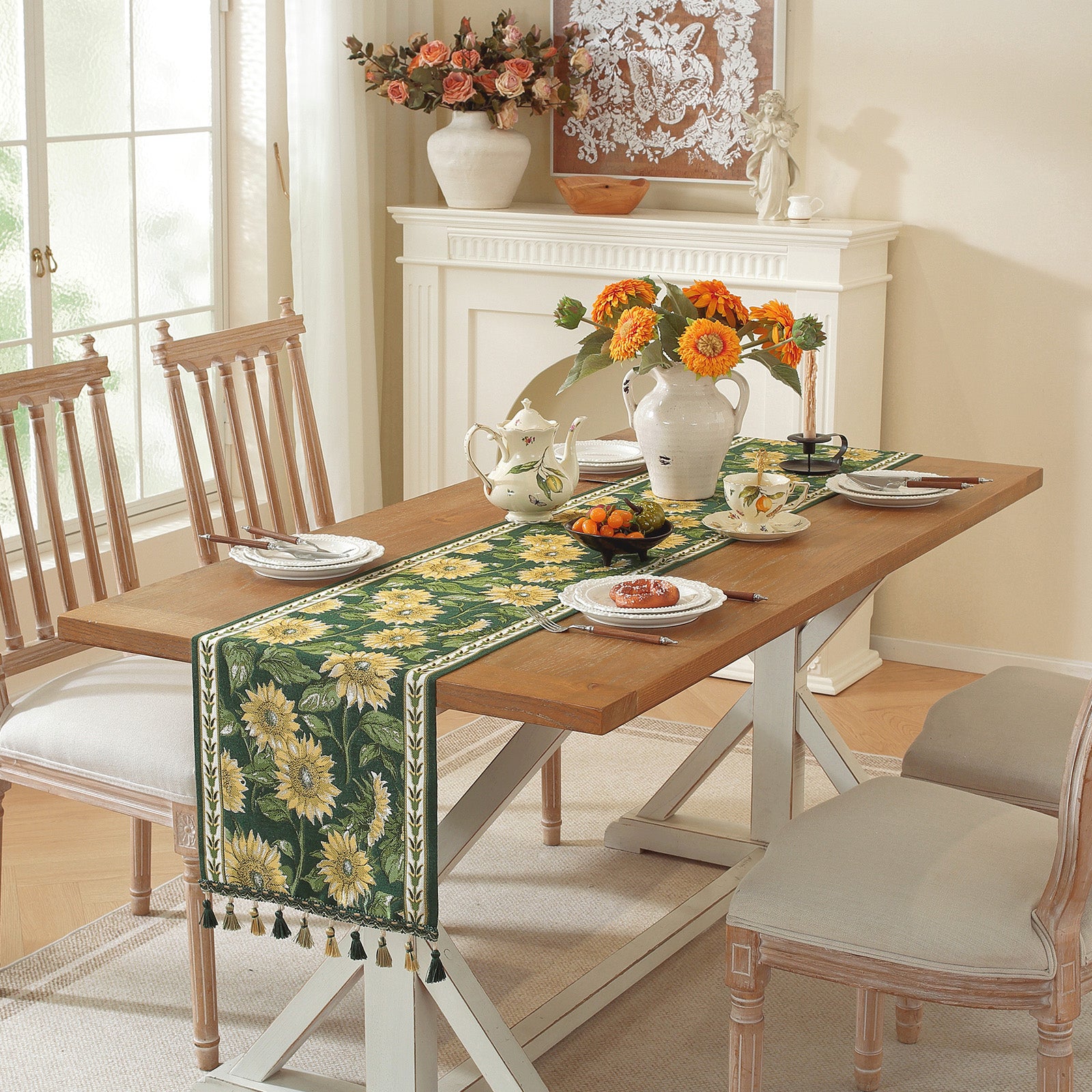 Vintage Table Runner with Sunflower Pattern